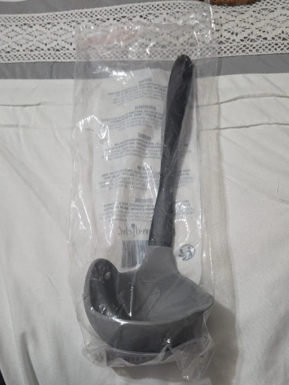 New** The Pampered Chef Gray Straining Laddle